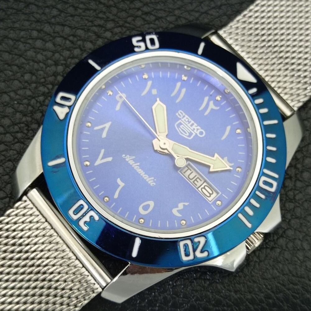 Vintage 1984 Seiko Diver Automatic Mens Silver Watch W/daydate & Blue accents - Picture 6 of 10